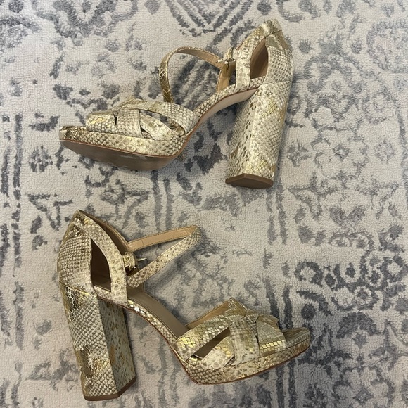 Micheal Kors gold snakeskin leather heels - Picture 1 of 4